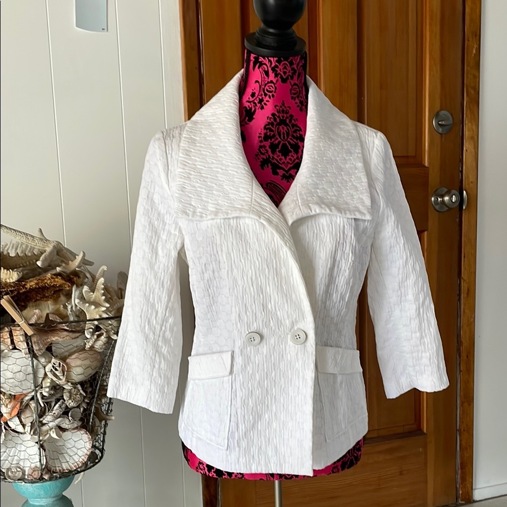 CAbi White Textured Blazer with Three-Quarter Sleeves